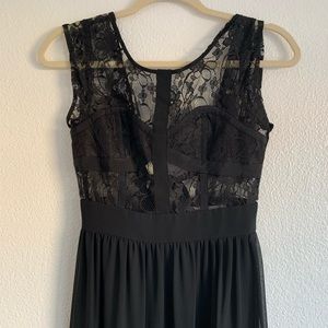 NWT BCBGeneration BLACK LACE LONG GOWN, SIZE 2